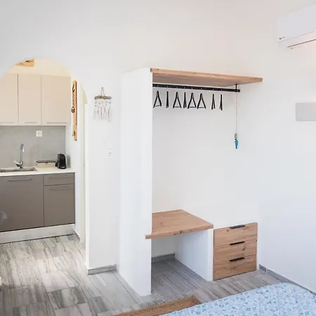 Navi A2 Brand New Studio In Naousa Экстерьер фото